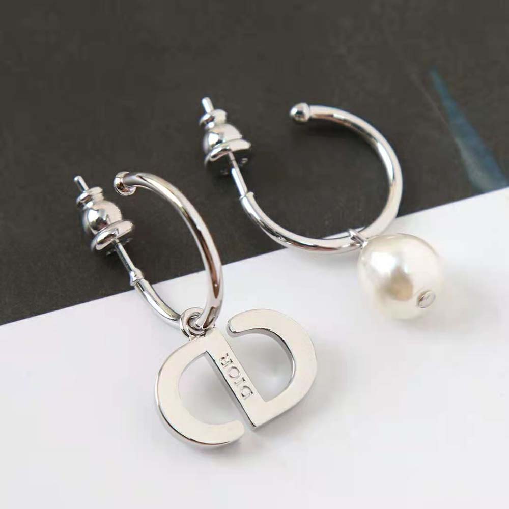 Dior Women Petit CD Earrings Silver-Finish Metal with a White Resin Pearl and Silver-Tone Crystals (6)