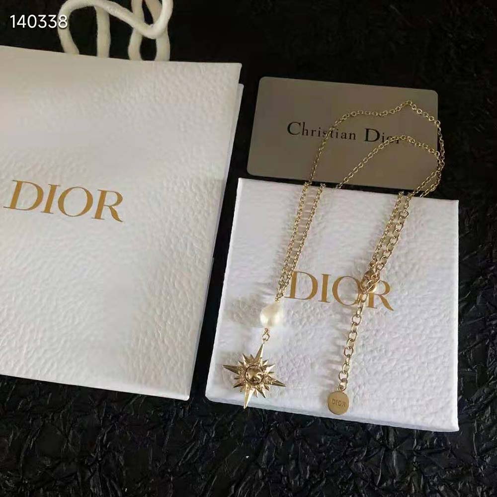 Dior Women Rêve D’infini Long Necklace Gold-Finish Metal with a White Freshwater Pearl (2)