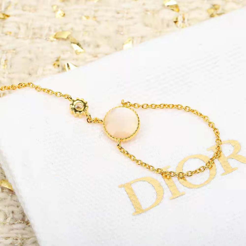 Dior Women Rose Des Vents Hand Jewel Yellow Gold Diamonds and Mother-of-Pearl (5)