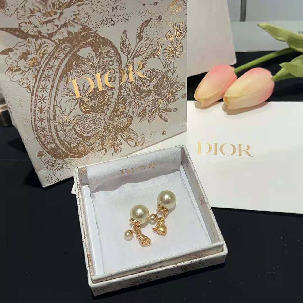 Dior Women Tribales Earrings Gold-Finish Metal and White Resin Pearls (2)