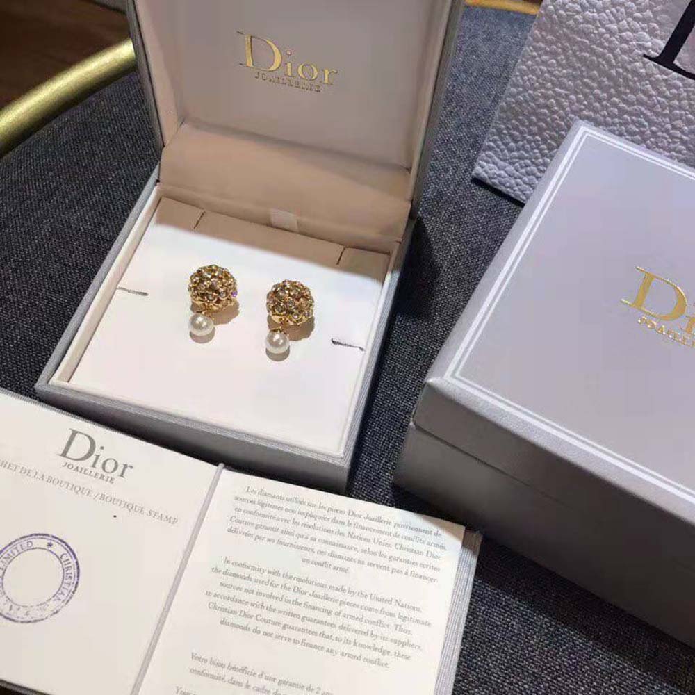 Dior Women Tribales Earrings Gold-Finish Metal with White Resin Pearls and Mirrors (3)