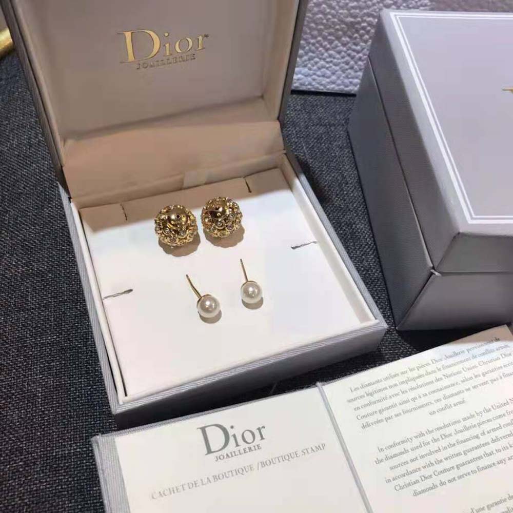 Dior Women Tribales Earrings Gold-Finish Metal with White Resin Pearls and Mirrors (8)