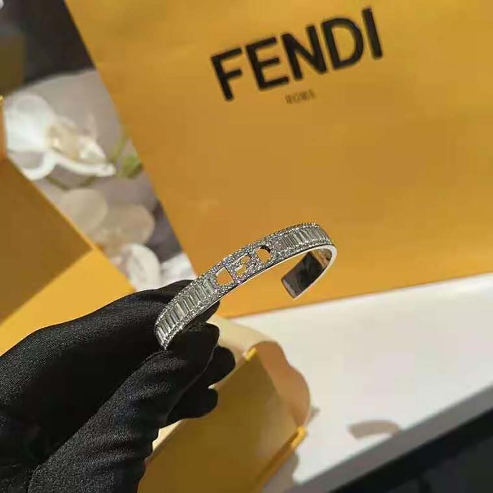 Fendi Women O’Lock Bracelet Silver-Colored Bracelet (5)