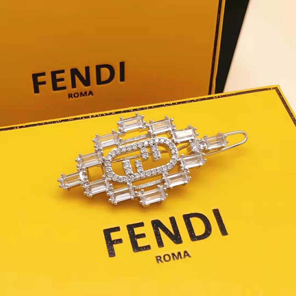 Fendi Women O’Lock Brooch Silver Coloured (6)