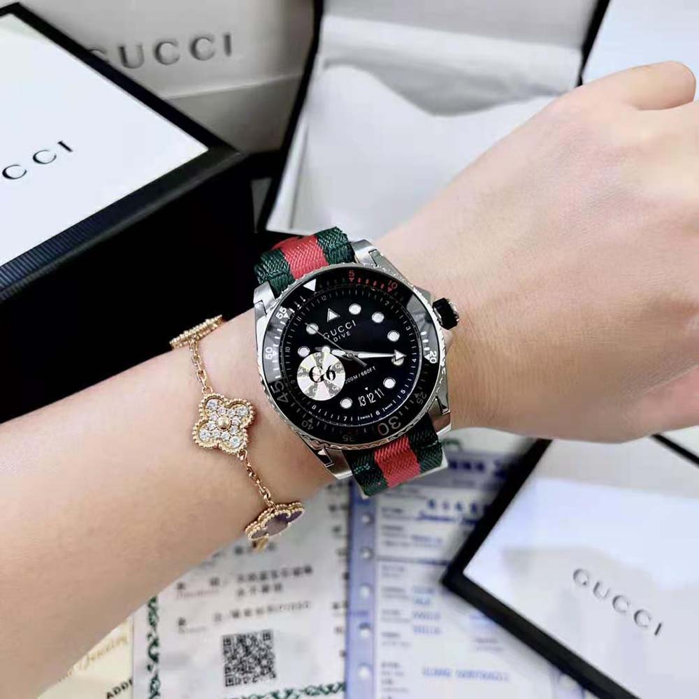 Gucci Women Dive Watch Quartz Movement 45 mm in Steel-Black (9)