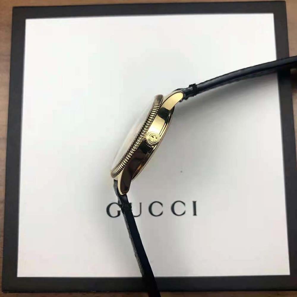 Gucci Women G-Timeless Watch Quartz Movement 29 mm in Yellow Gold PVD-Black (9)