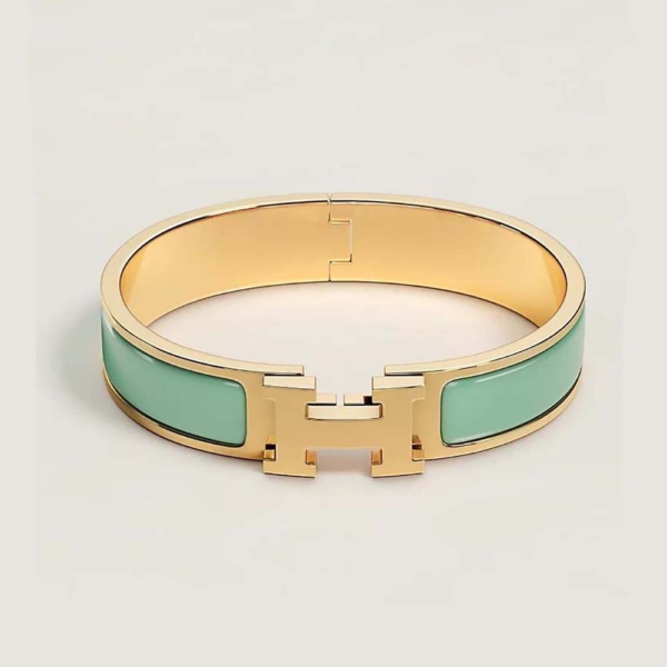 Hermes Women Clic H Bracelet in Enamel with Gold-plated Hardware-Green (1)