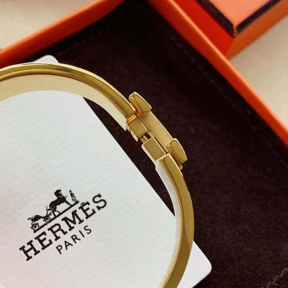 Hermes Women Clic H Bracelet in Enamel with Gold-plated Hardware-Pink (6)