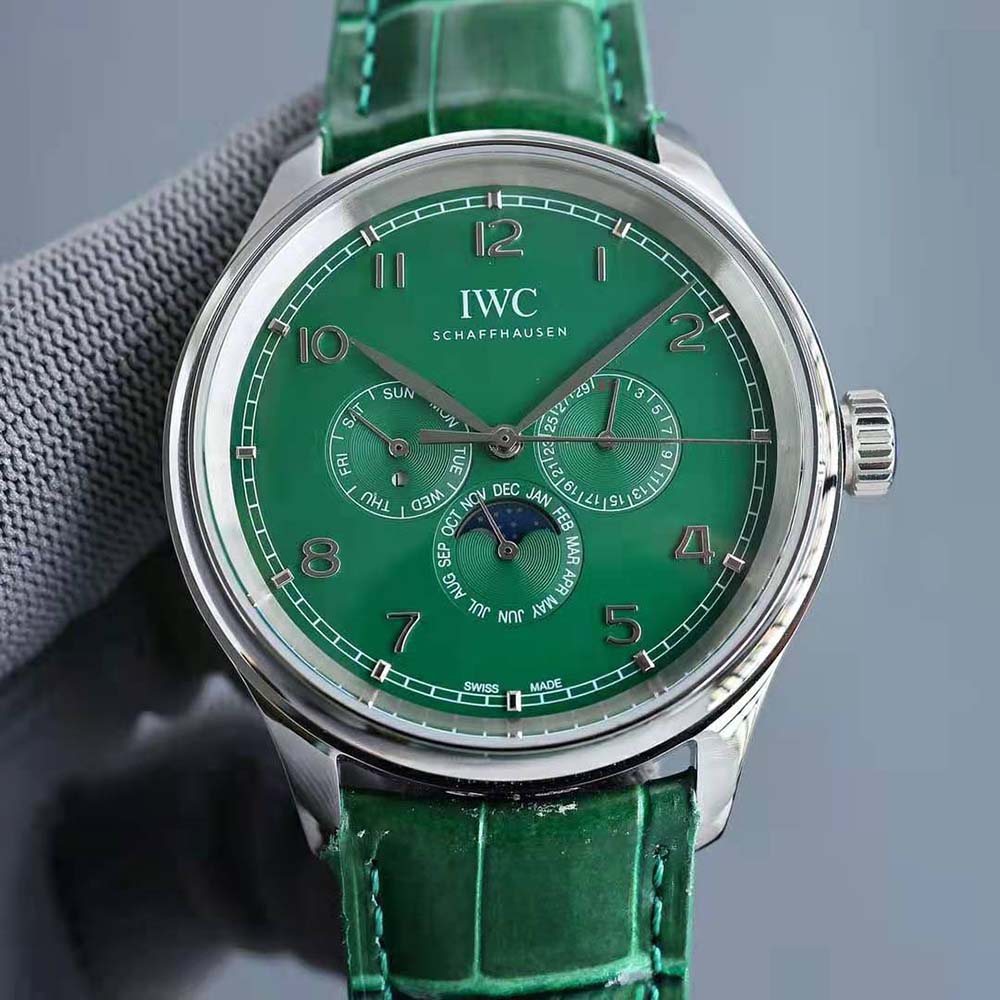 IWC Men Portugieser Perpetual Calendar Self-winding 42 mm in Stainless Steel-Green (3)