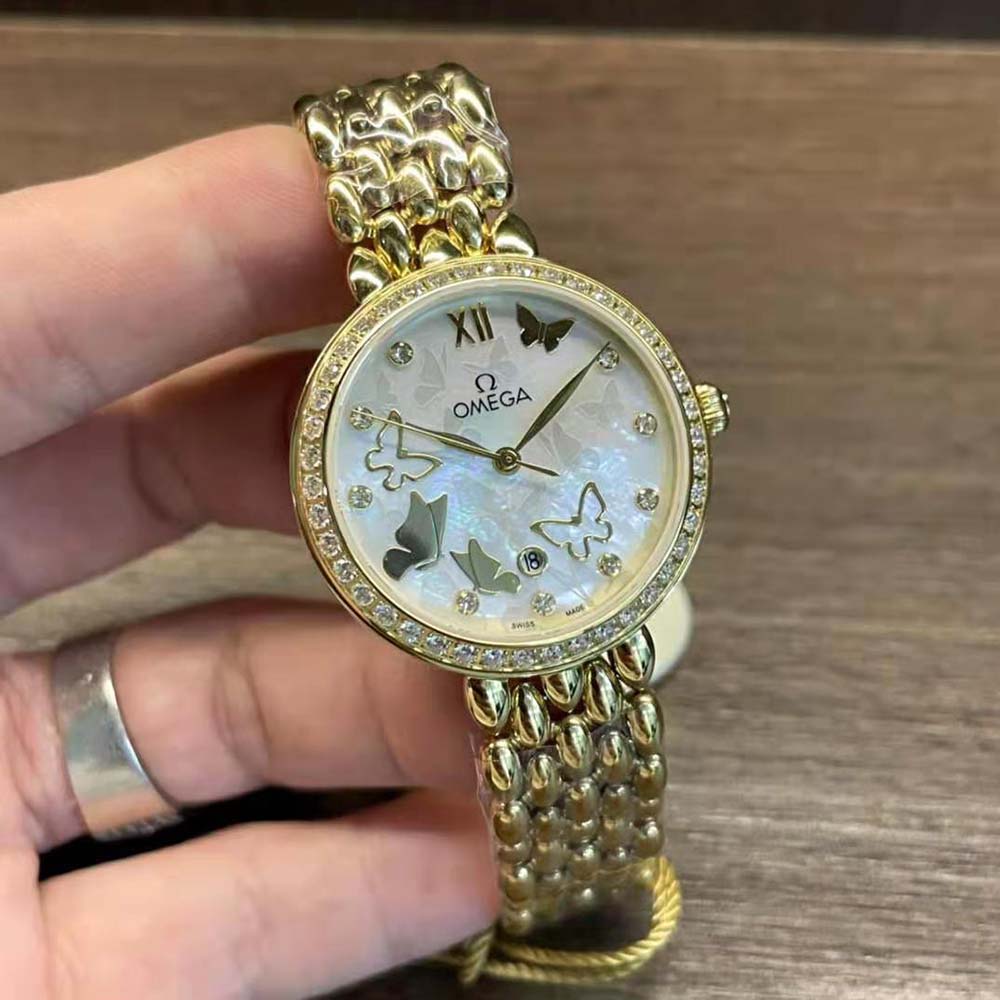 Omega Women De Ville Prestige Co‑axial Chronometer 32.7 mm in Yellow Gold (2)