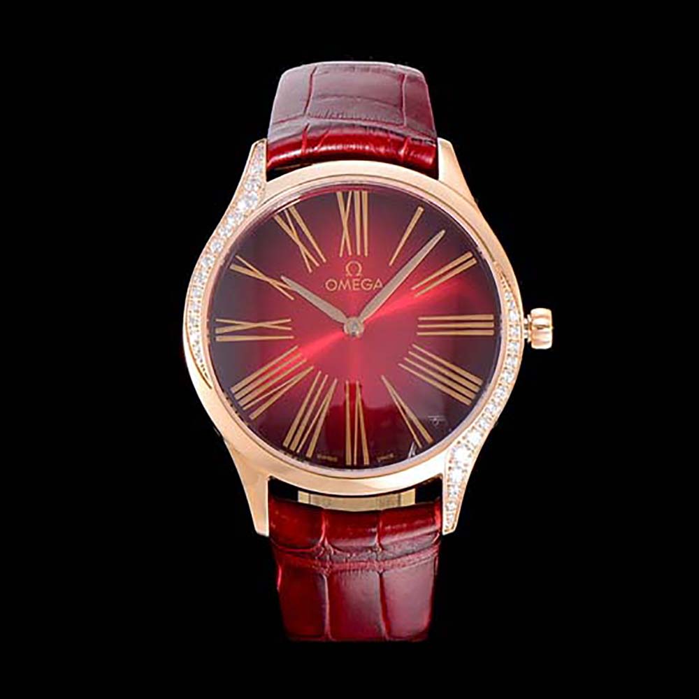 Omega Women De Ville Trésor Quartz 36 mm in Moonshine™ Gold-Red (2)