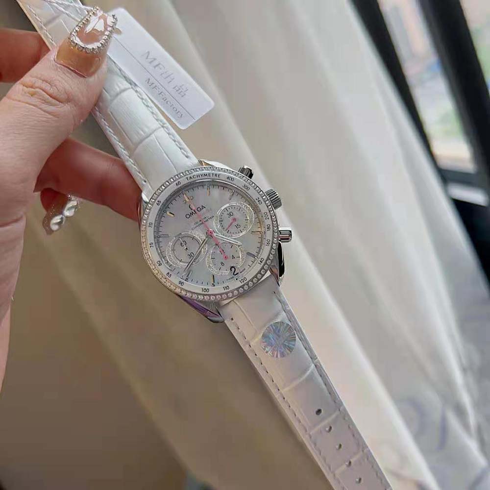 Omega Women Speedmaster Co‑axial Chronometer Chronograph 38 mm in Stainless Steel-White (4)