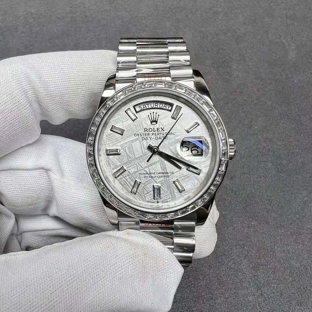 Rolex Men More Day-Date Technical Details Oyster 40 mm in White Gold and Diamonds-Silver (2)