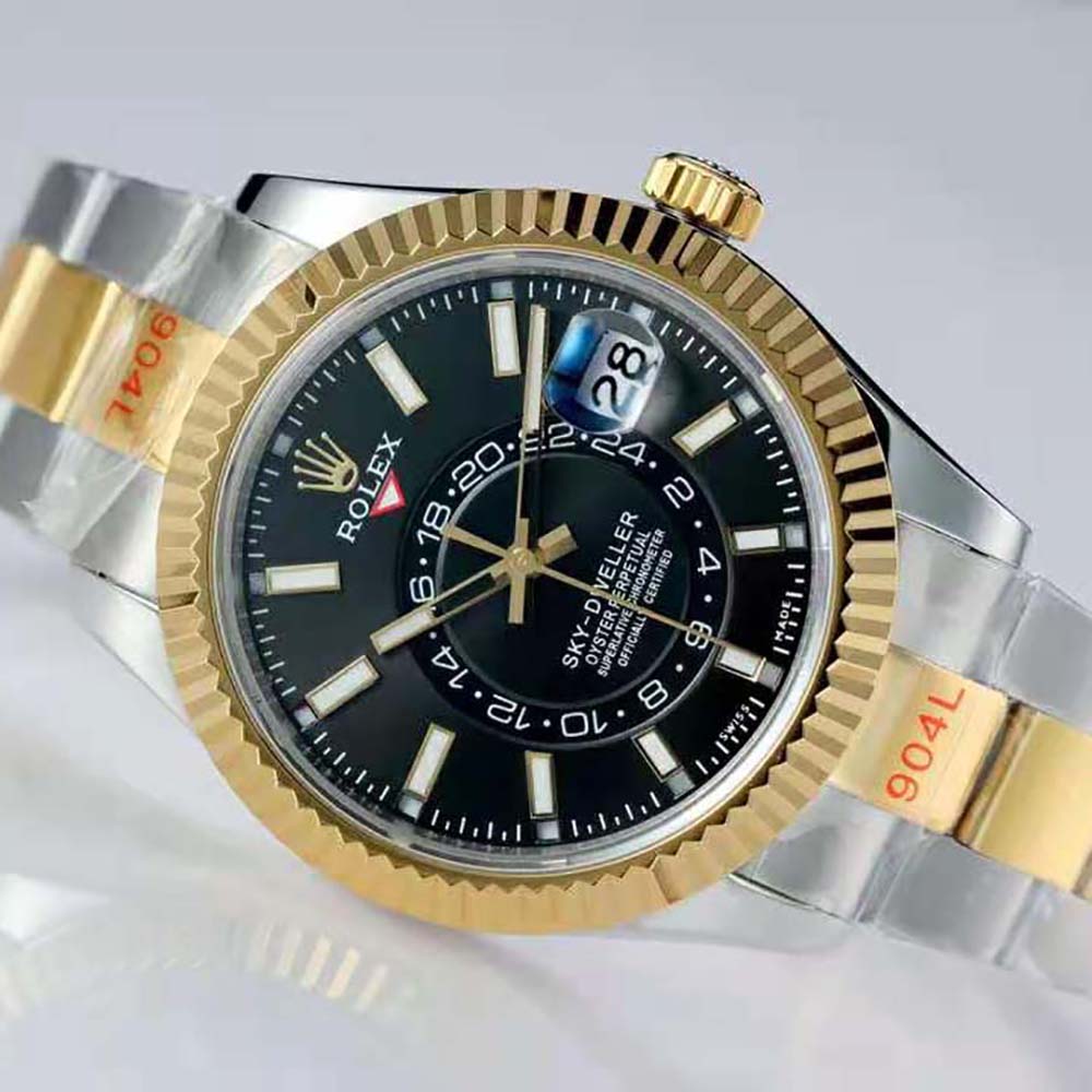Rolex Men More Sky-Dweller Technical Details Oyster 42 mm in Oystersteel and Yellow Gold-Black (10)