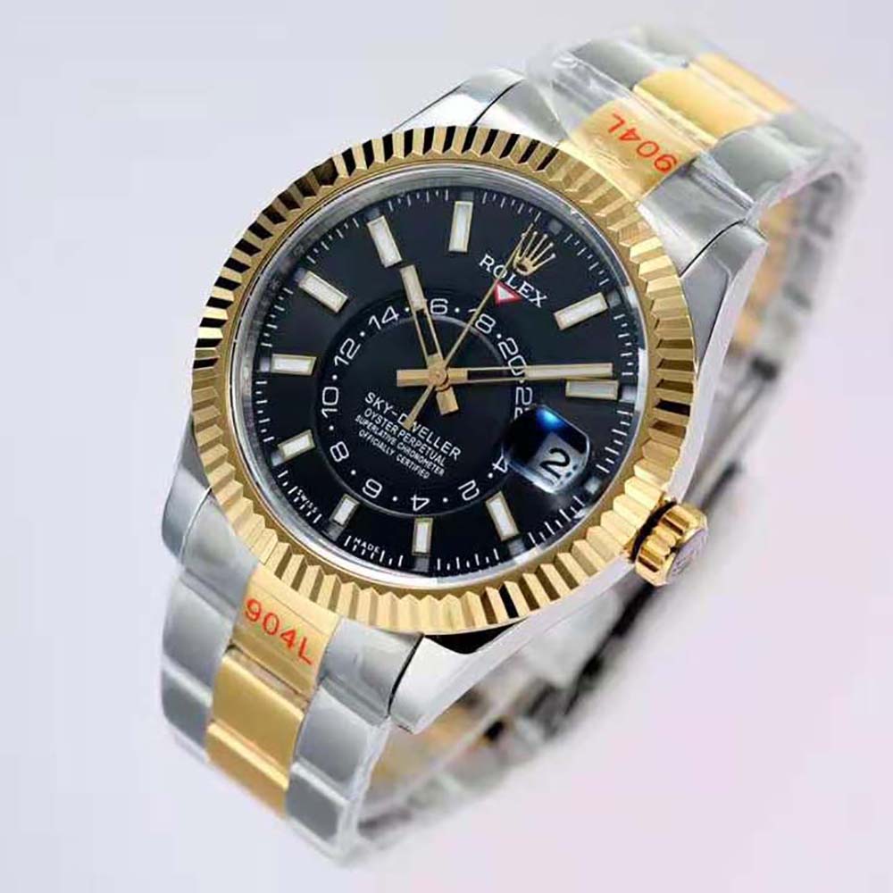 Rolex Men More Sky-Dweller Technical Details Oyster 42 mm in Oystersteel and Yellow Gold-Black (5)