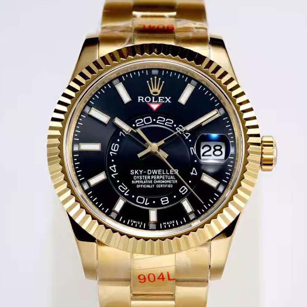 Rolex Men More Sky-Dweller Technical Details Oyster 42 mm in Yellow Gold-Black (2)