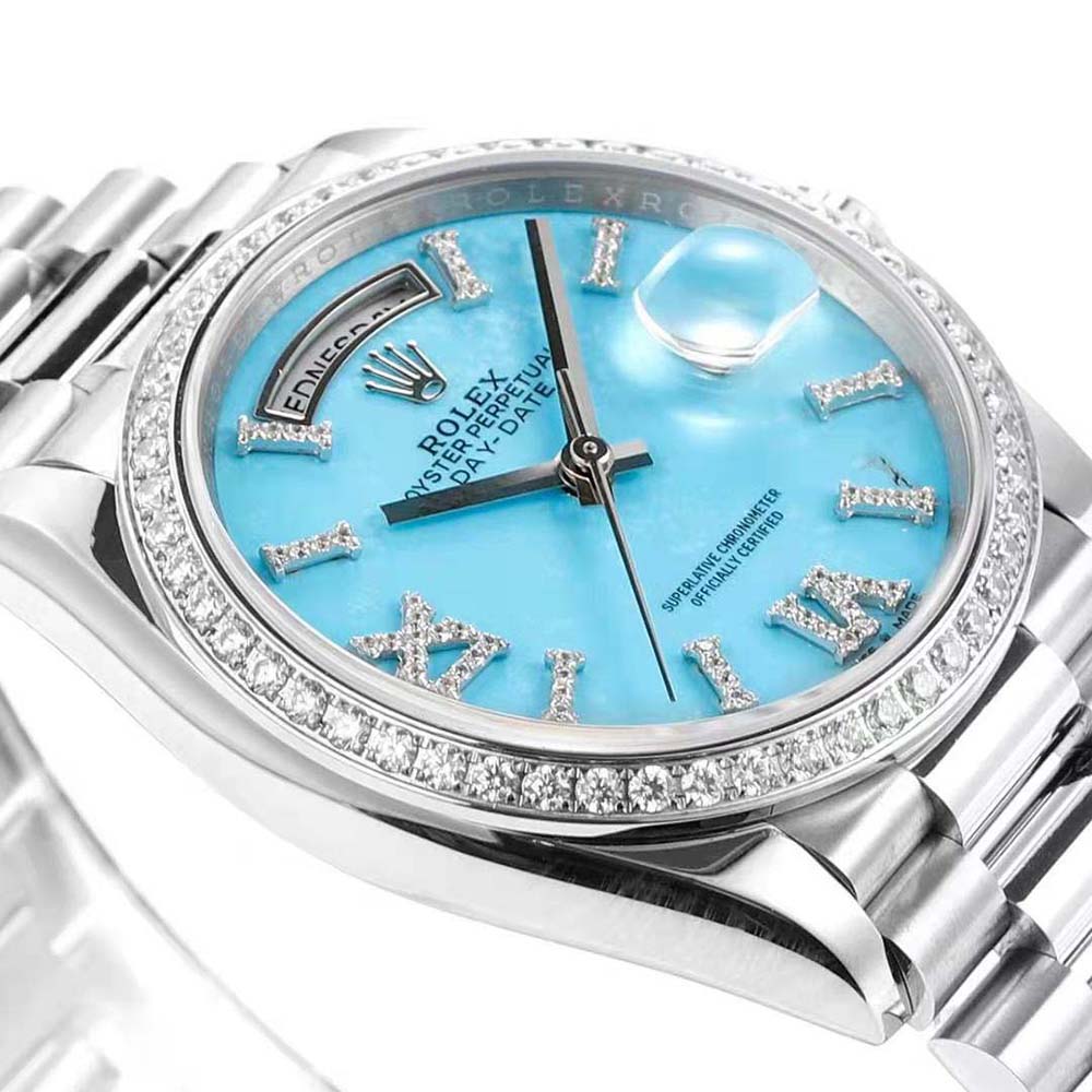 Rolex Women More Day-Date Technical Details Oyster 36 mm in Platinum-Blue (3)