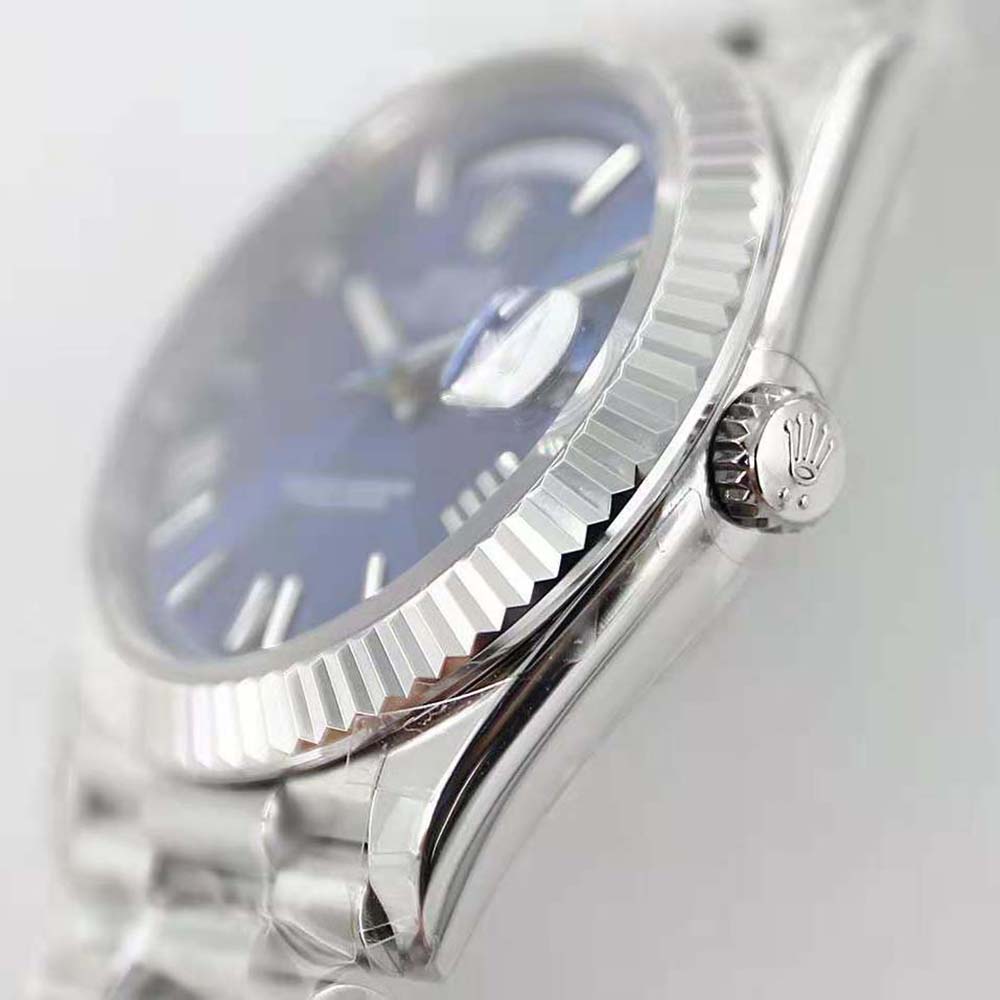 Rolex Women More Day-Date Technical Details Oyster 40 mm in Platinum-Navy (8)