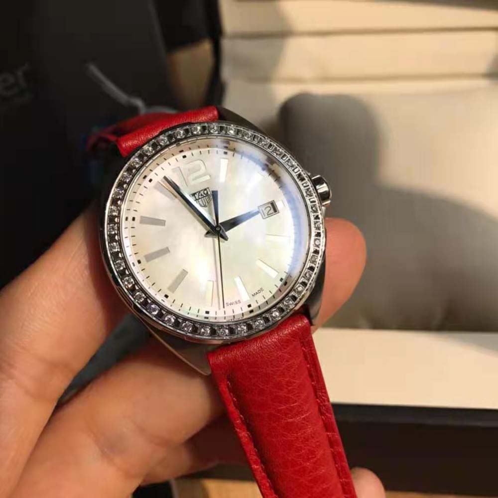TAG Heuer Women Carrera Automatic Watch 36 mm in Steel-Red (3)
