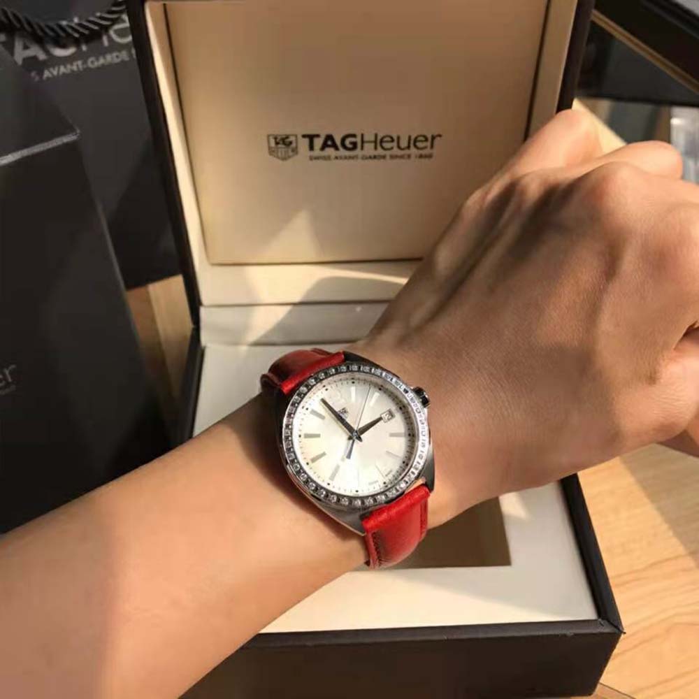 TAG Heuer Women Carrera Automatic Watch 36 mm in Steel-Red (7)