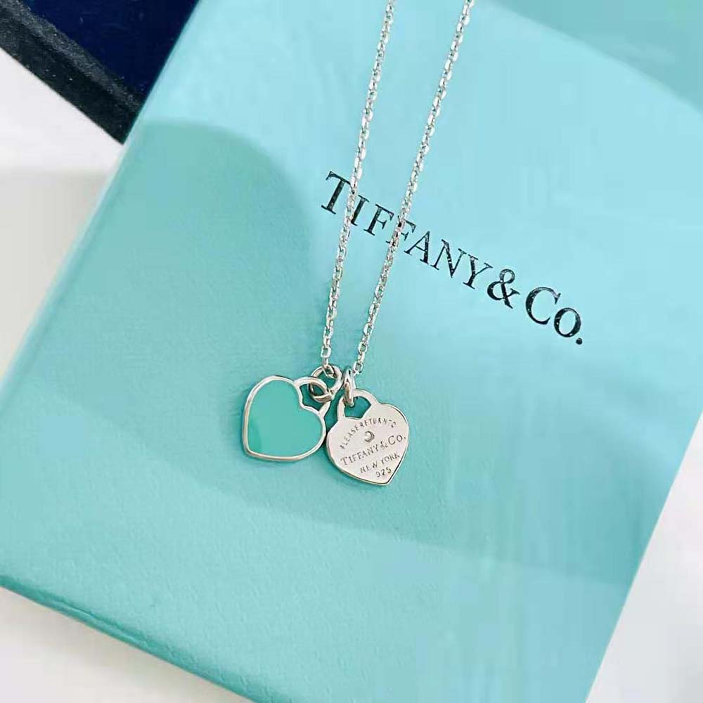 Tiffany Blue® Double Heart Tag Pendant in Silver Mini (2)