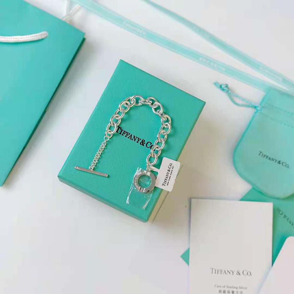 Tiffany Heart Tag Bracelet in Silver with a Diamond Medium (2)
