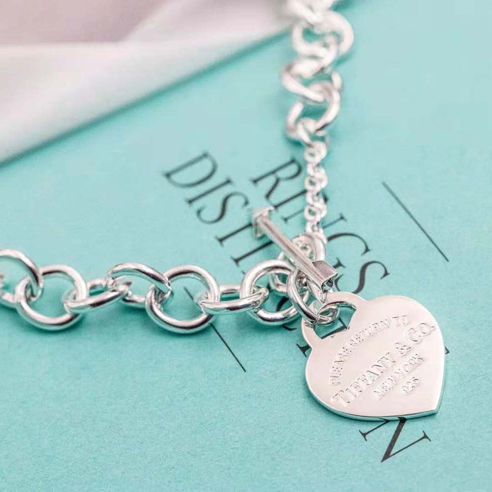 Tiffany Women Lovestruck Heart Tag Bracelet in Silver Medium (8)