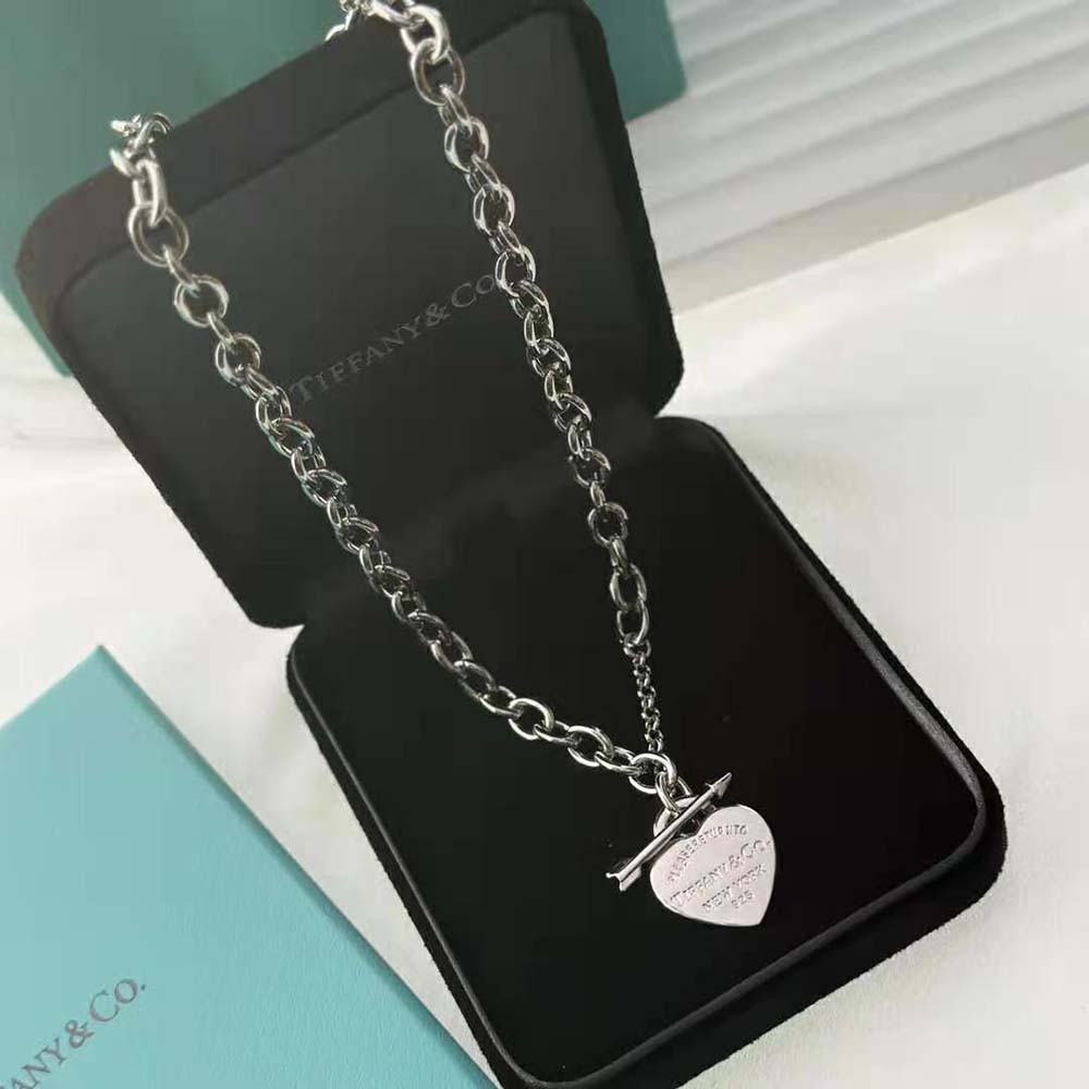 Tiffany Women Lovestruck Heart Tag Necklace in Silver Medium (3)
