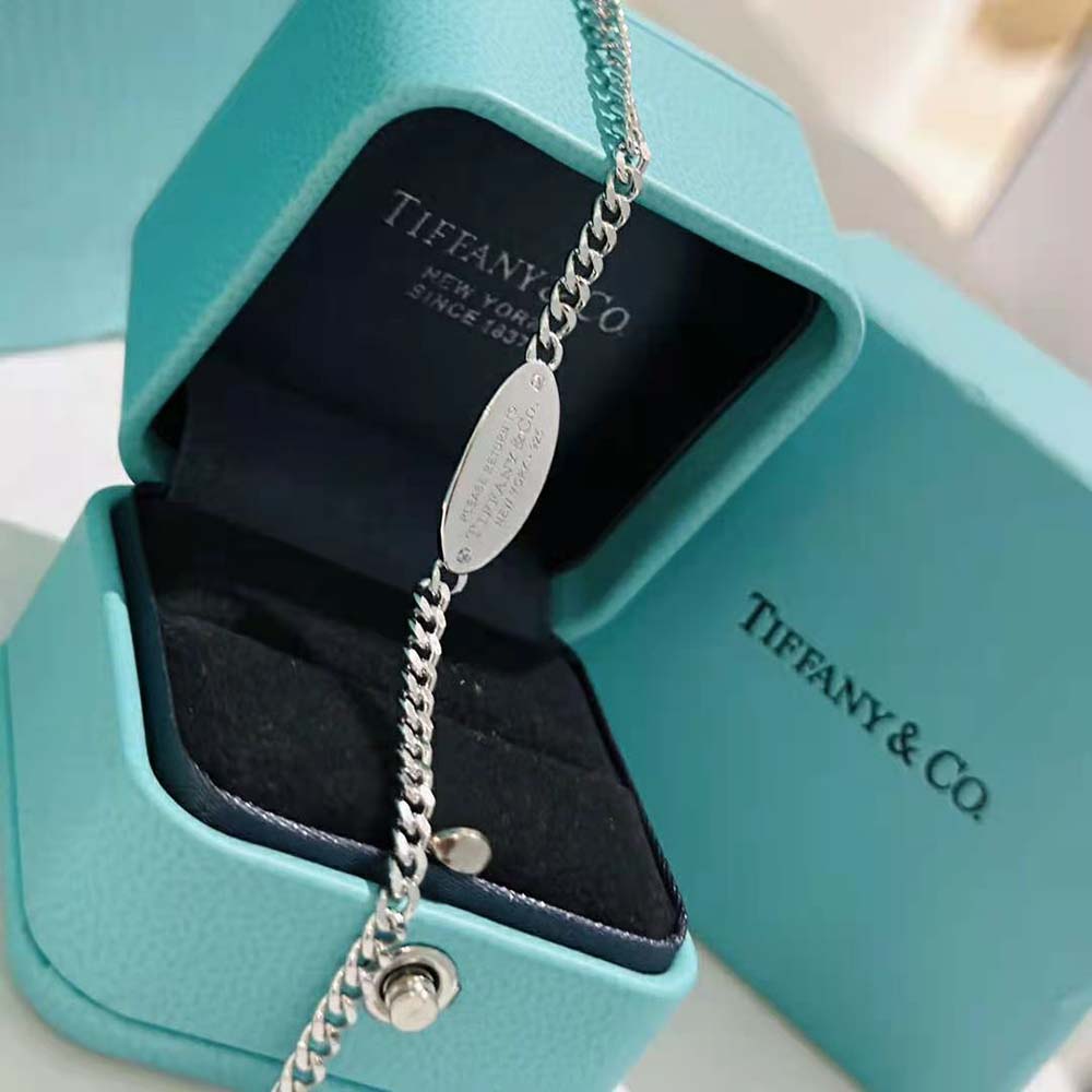Tiffany Women Oval I.D. Bracelet in Sterling Silver with Diamonds (3)
