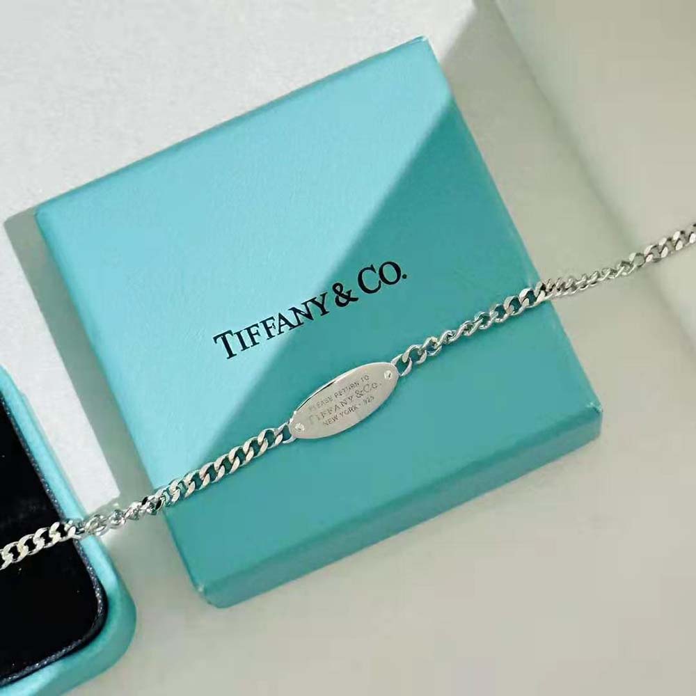 Tiffany Women Oval I.D. Bracelet in Sterling Silver with Diamonds (7)