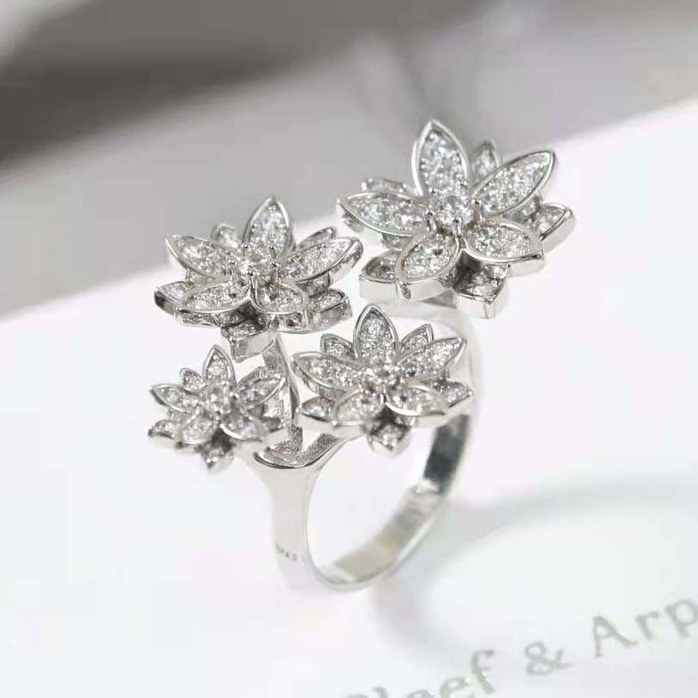 Van Cleef & Arpels Lady Lotus Between the Finger Ring 4 Flowers in White Gold (7)