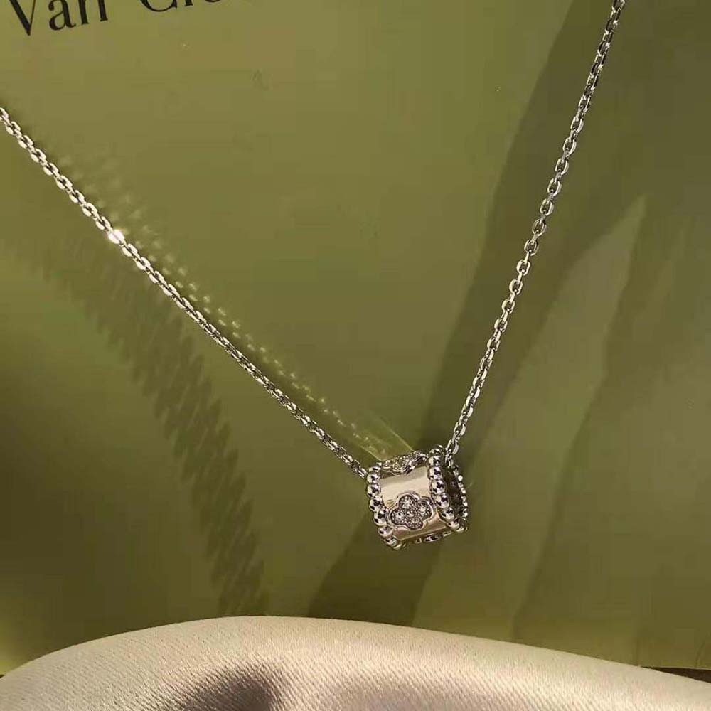Van Cleef & Arpels Lady Perlée Clovers Pendant in White Gold (7)