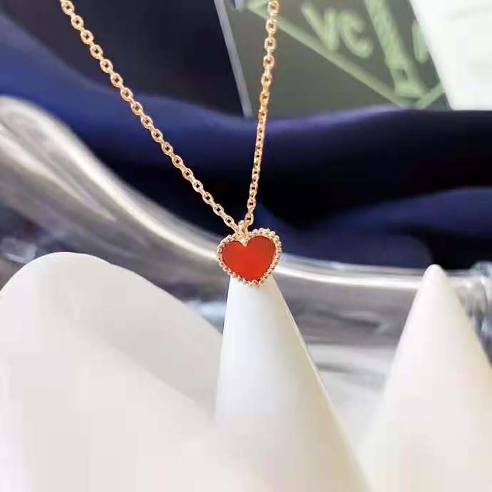 Van Cleef & Arpels Lady Sweet Alhambra Heart Pendant (10)