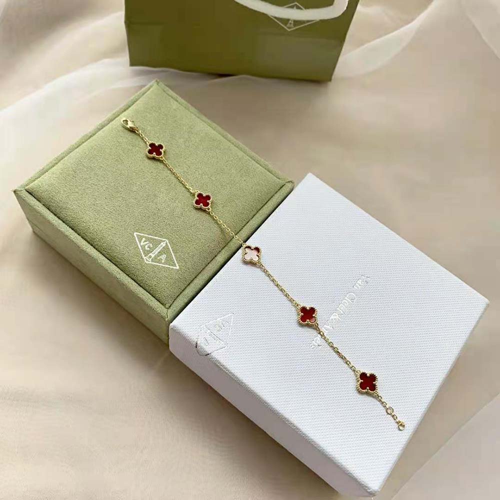 Van Cleef & Arpels Lady Vintage Alhambra Bracelet 5 Motifs-Red (2)