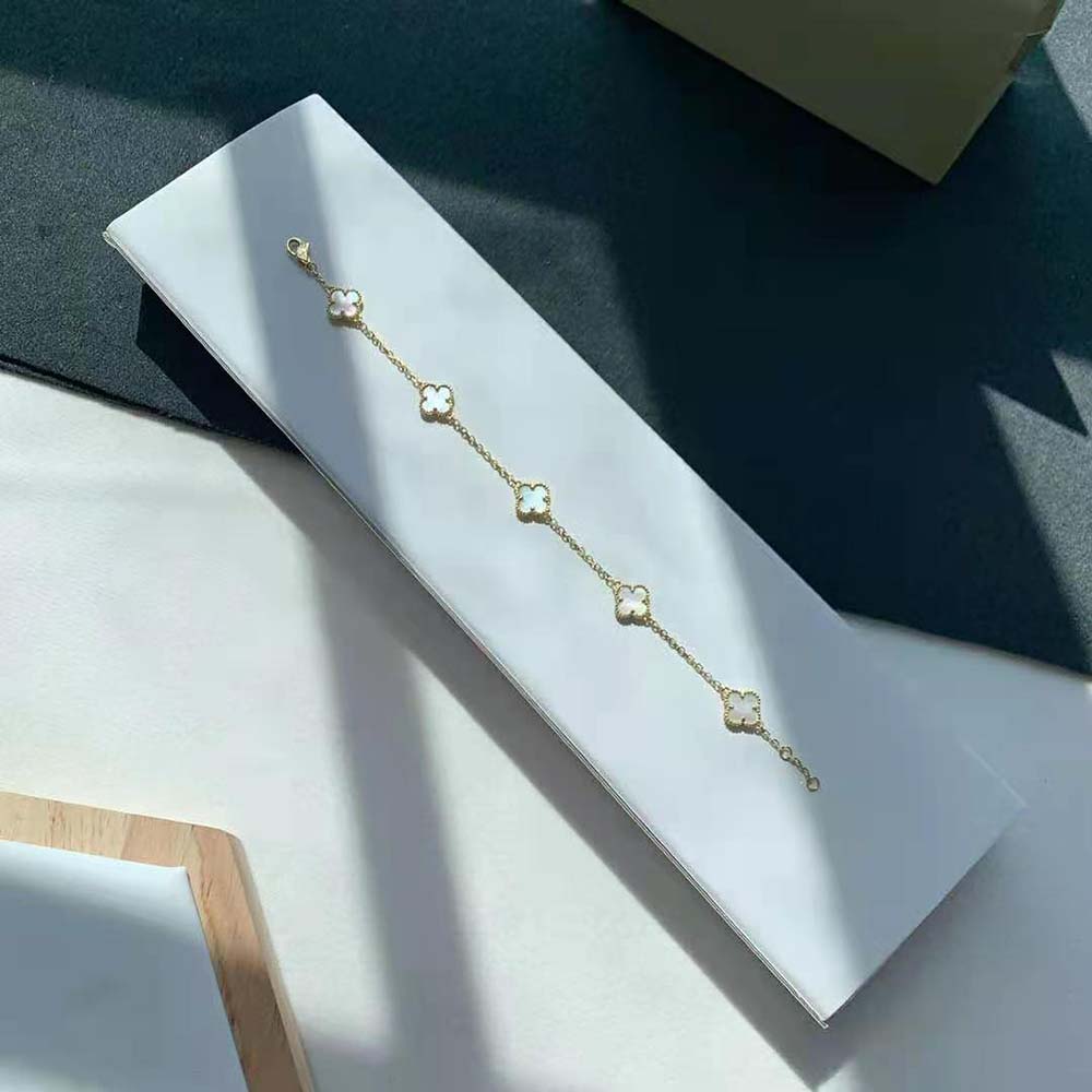 Van Cleef & Arpels Lady Vintage Alhambra Bracelet 5 Motifs-White (8)