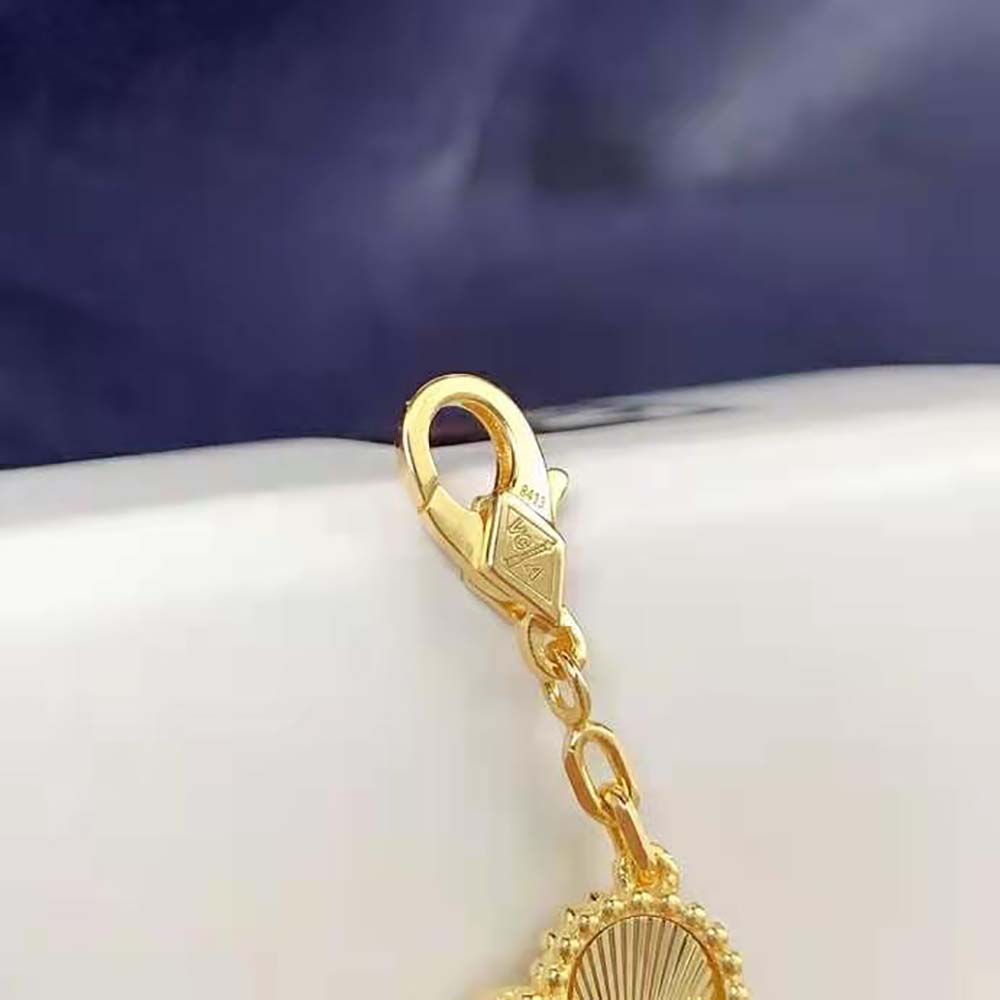 Van Cleef & Arpels Lady Vintage Alhambra Bracelet 5 Motifs in Yellow Gold (7)