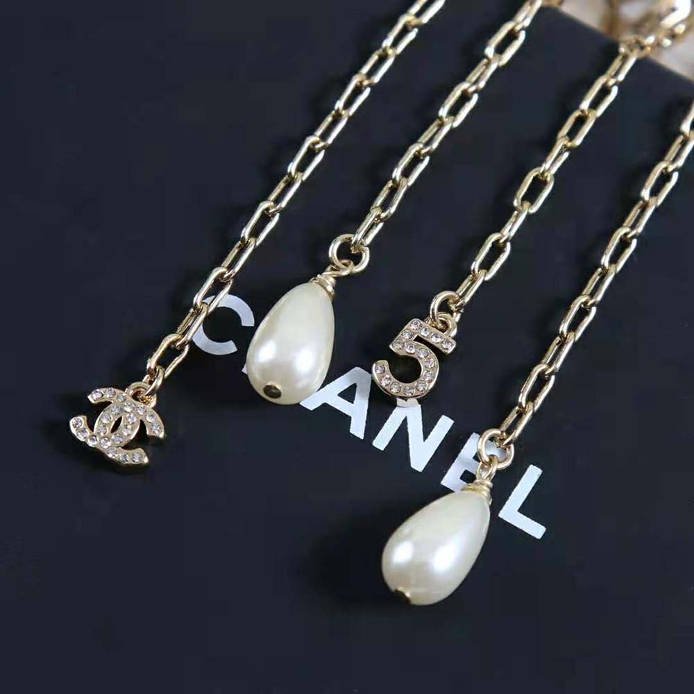 Chanel Women Clip-on Pendants in Metal Imitation Pearls & Strass (7)
