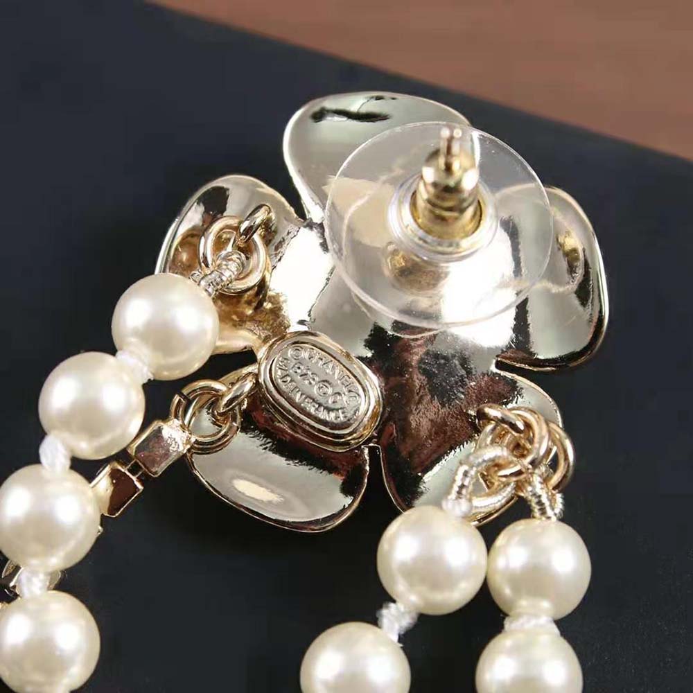 Chanel Women Clip-on Pendants in Metal Strass Glass Pearls (8)