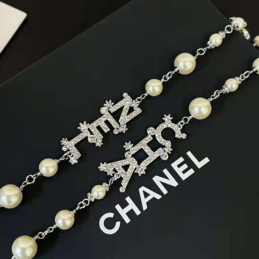 Chanel Women Long Necklace in Silver Pearly White & Crystal (7)