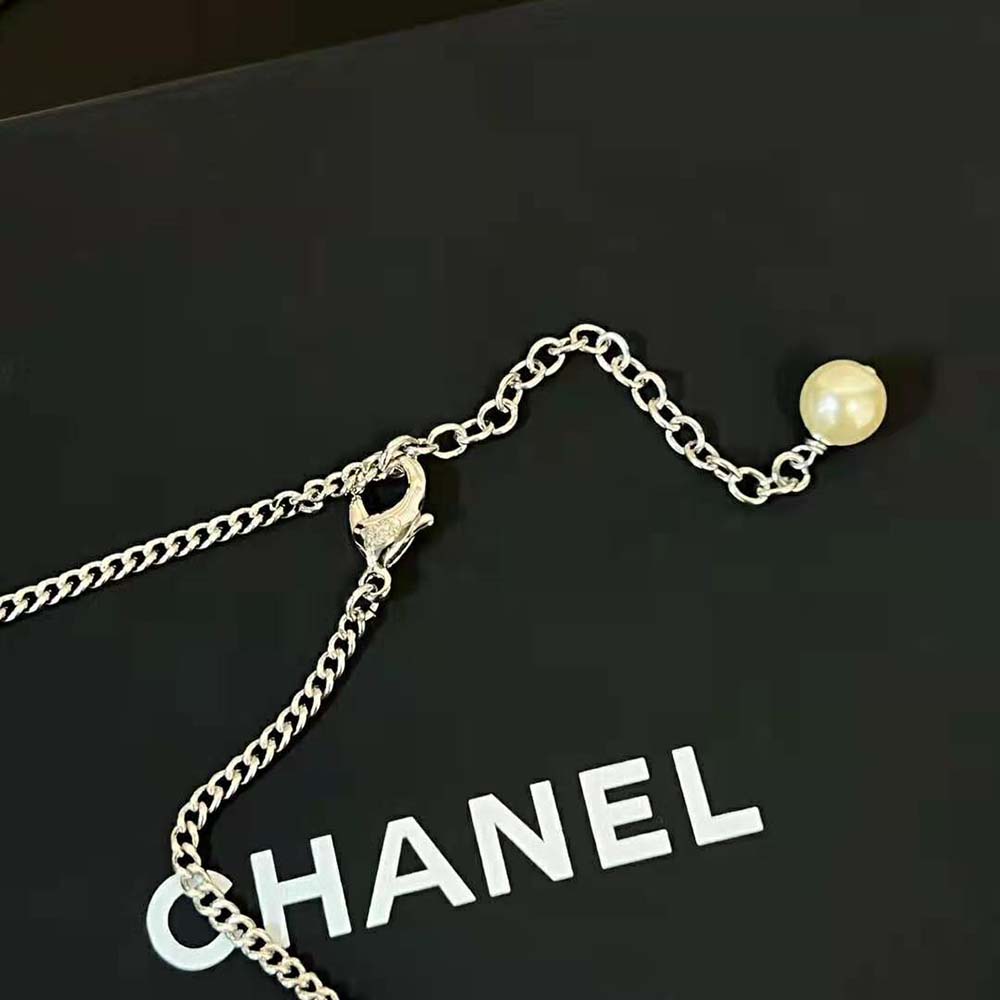 Chanel Women Long Necklace in Silver Pearly White & Crystal (8)
