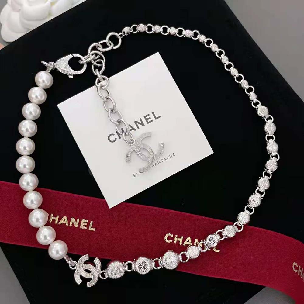 Chanel Women Necklace Metal Glass Pearls Strass (4)