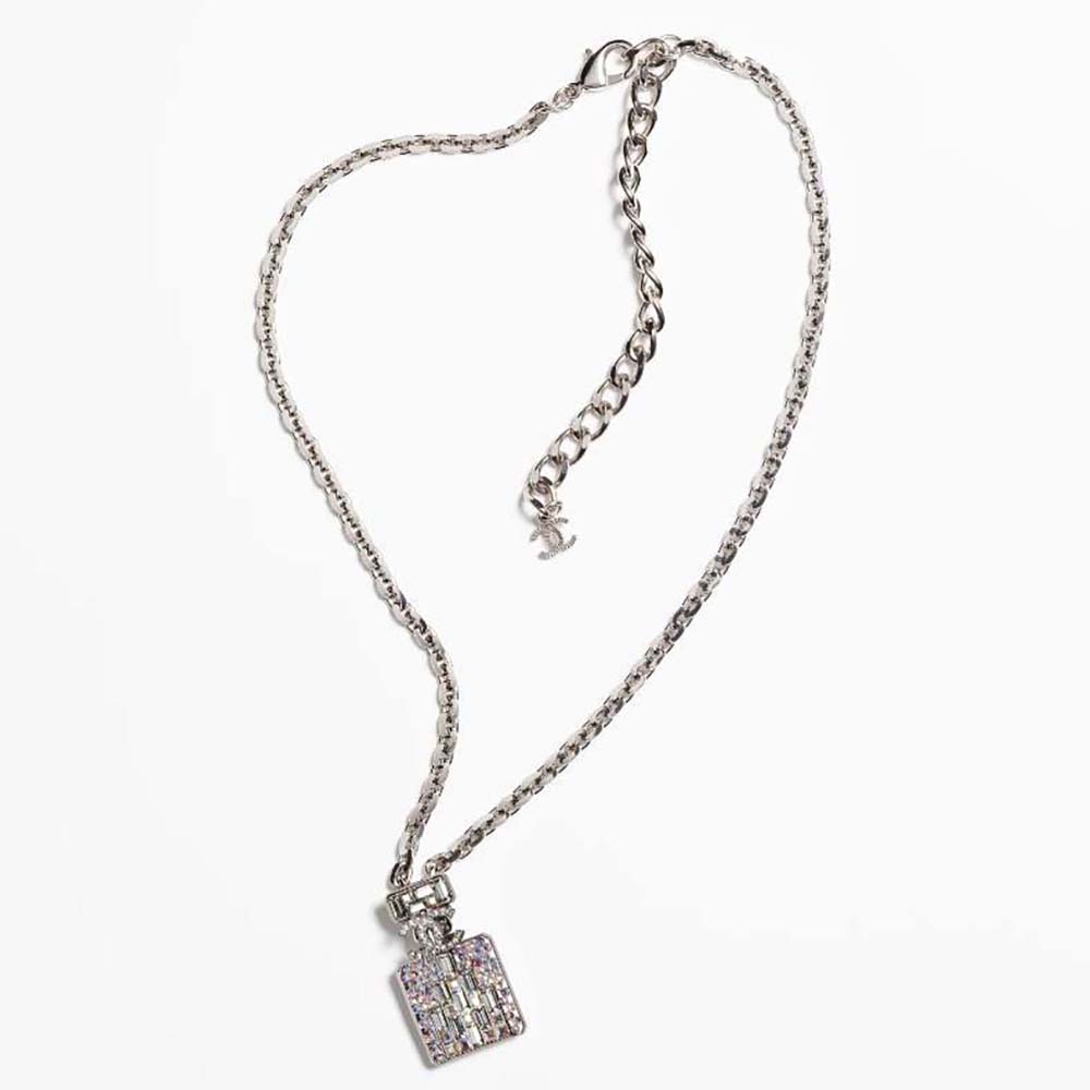 Chanel Women Pendant Necklace in Metal & Strass