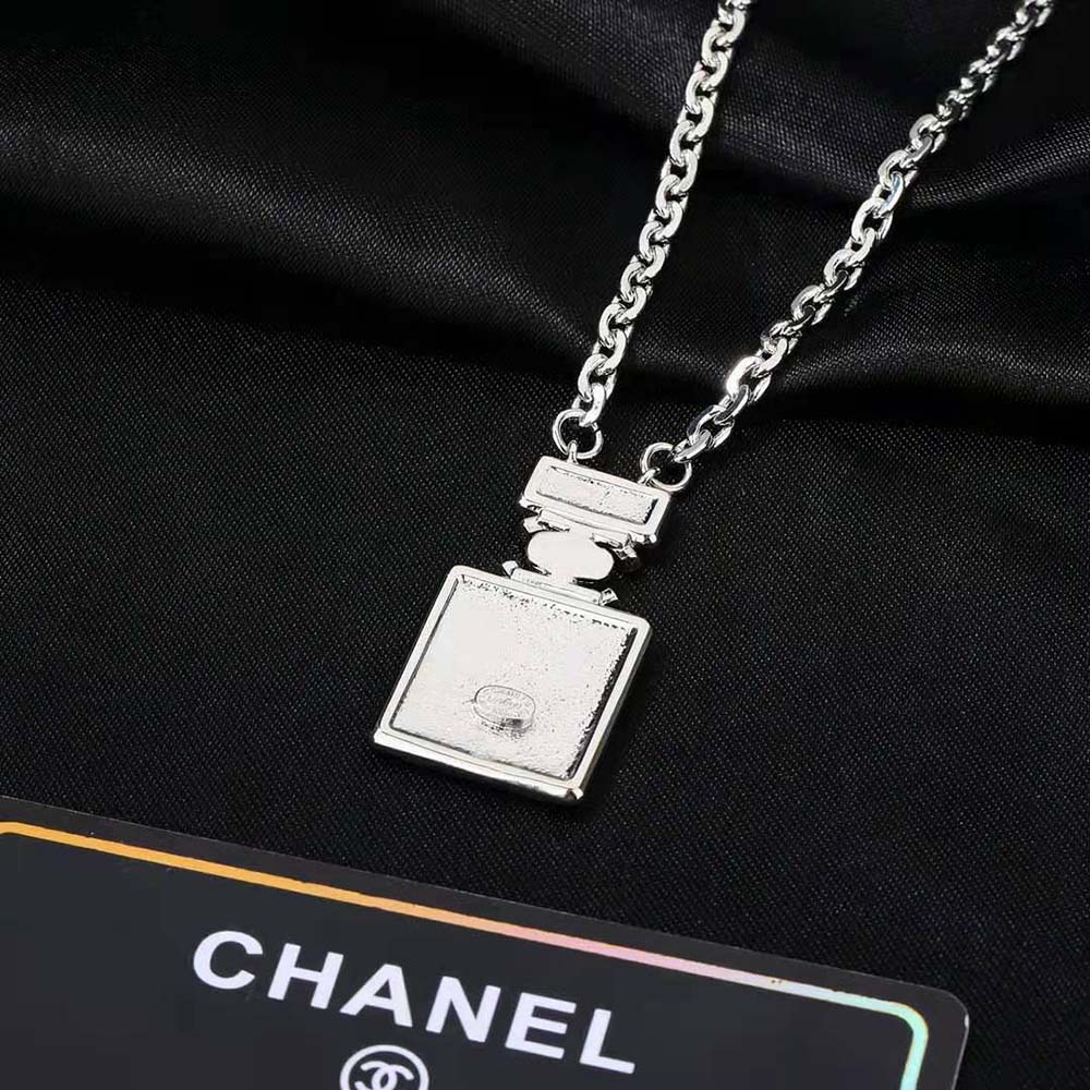 Chanel Women Pendant Necklace in Metal & Strass (8)