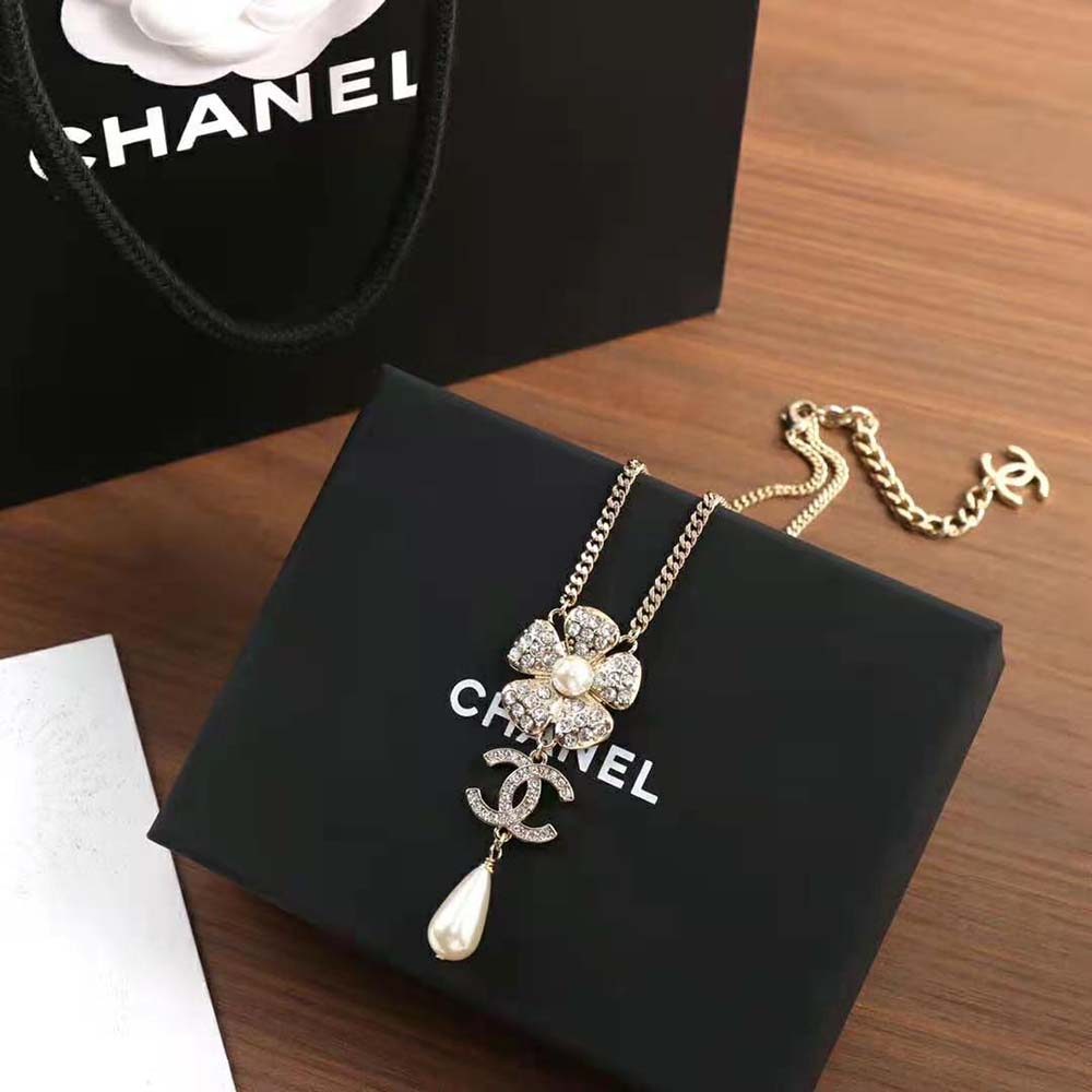 Chanel Women Pendant Necklace in Metal Strass & Imitation Pearls (6)