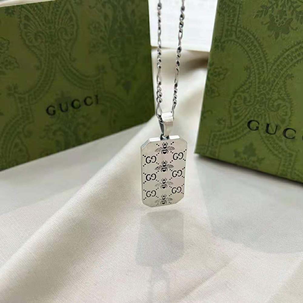Gucci Women GG and Bee Engraved Pendant Necklace in Silver (3)