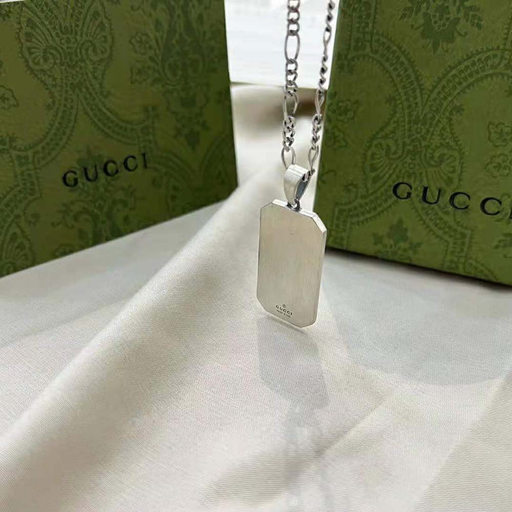Gucci Women GG and Bee Engraved Pendant Necklace in Silver (4)