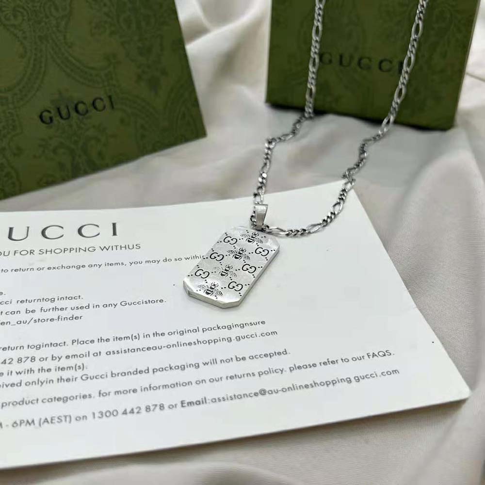 Gucci Women GG and Bee Engraved Pendant Necklace in Silver (8)