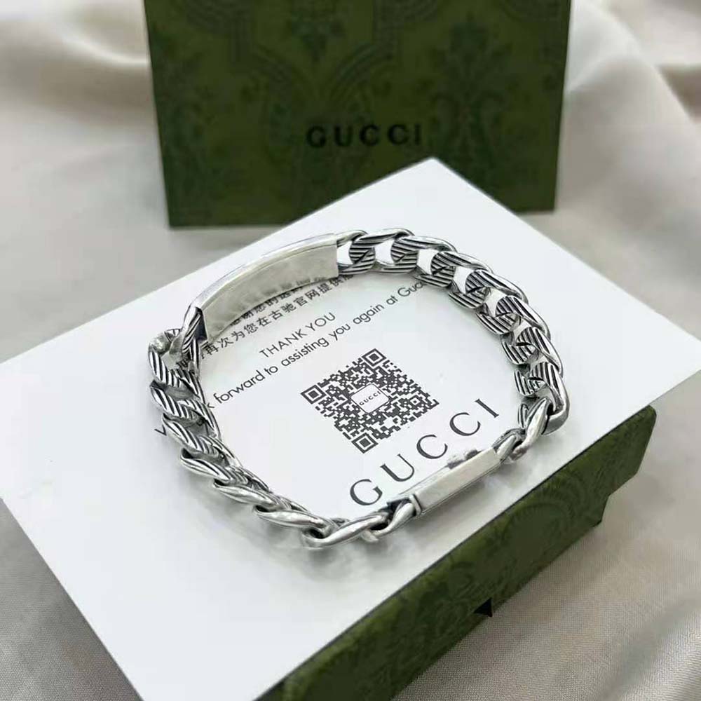 Gucci Women Gucci Logo Thin Enamel Bracelet in Silver (10)