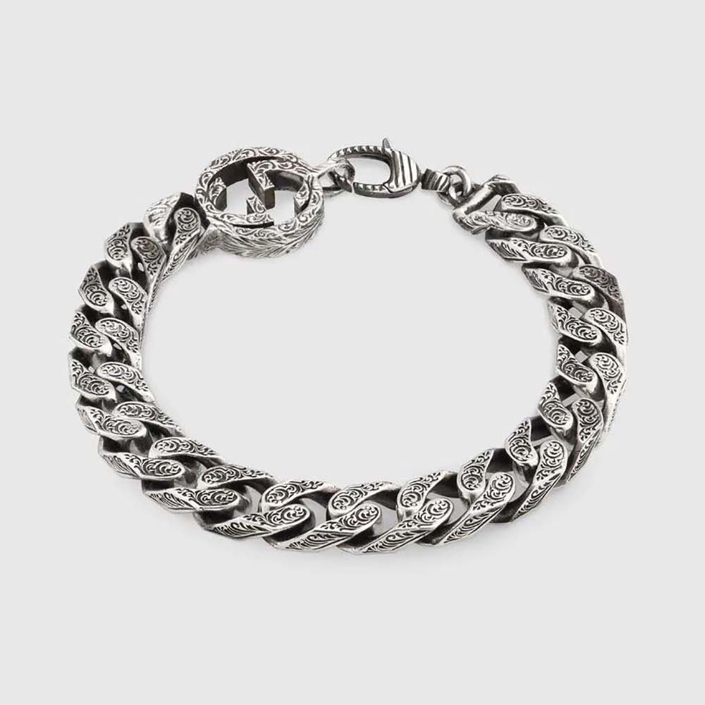Gucci Women Interlocking G Chain Bracelet in Silver (1)