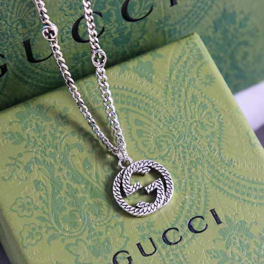 Gucci Women Interlocking G Necklace in Silver (2)